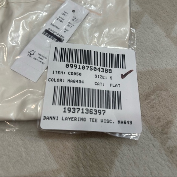 J crew Drapey T-shirt top ivory - Picture 5 of 5